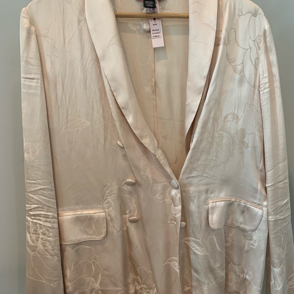 Victoria’s Secret sleeping top.